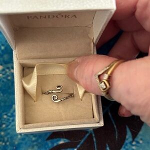 Pandora Silver Swirl Design Ring